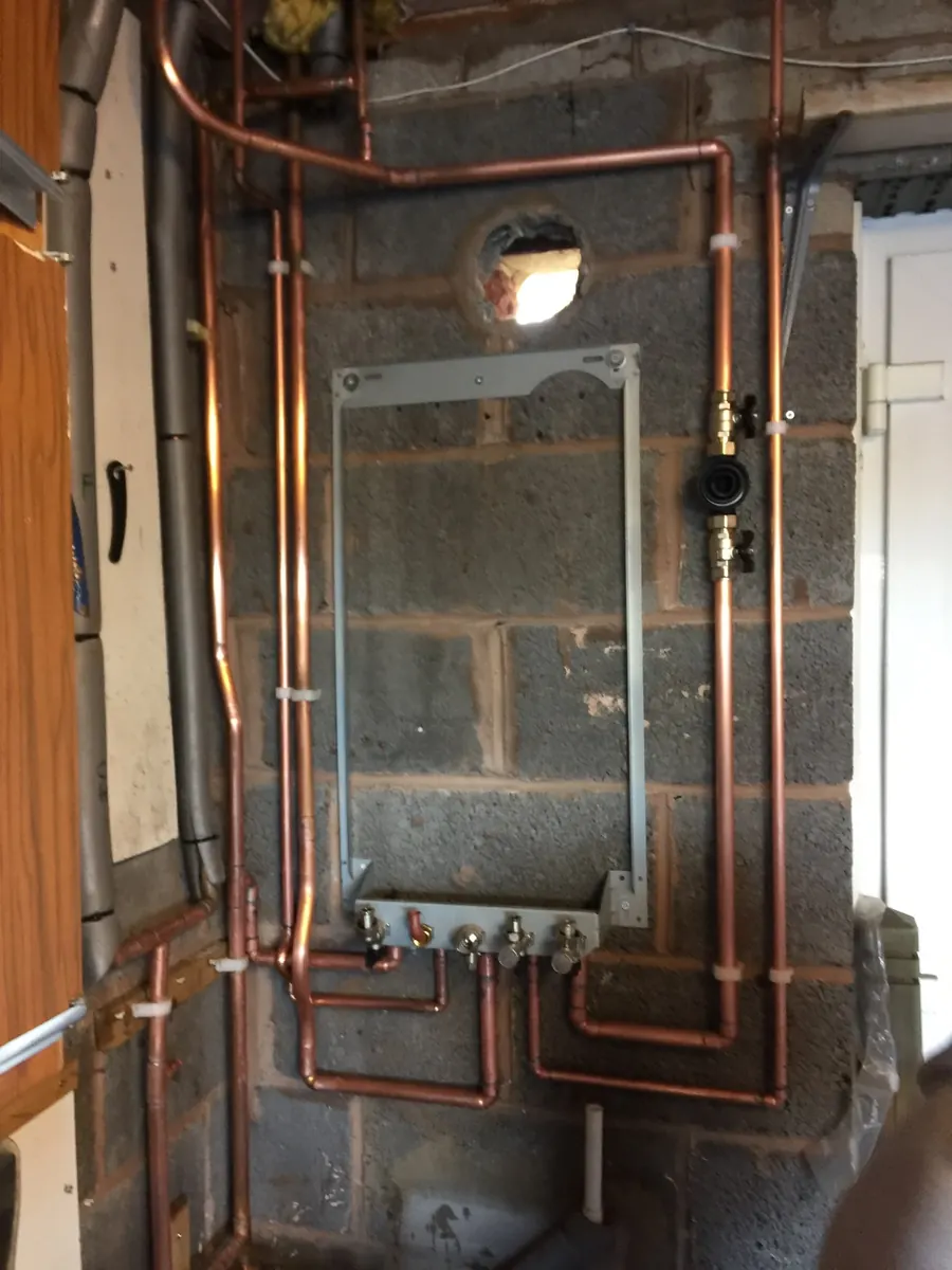 Central heating pipework first-fix in Telford